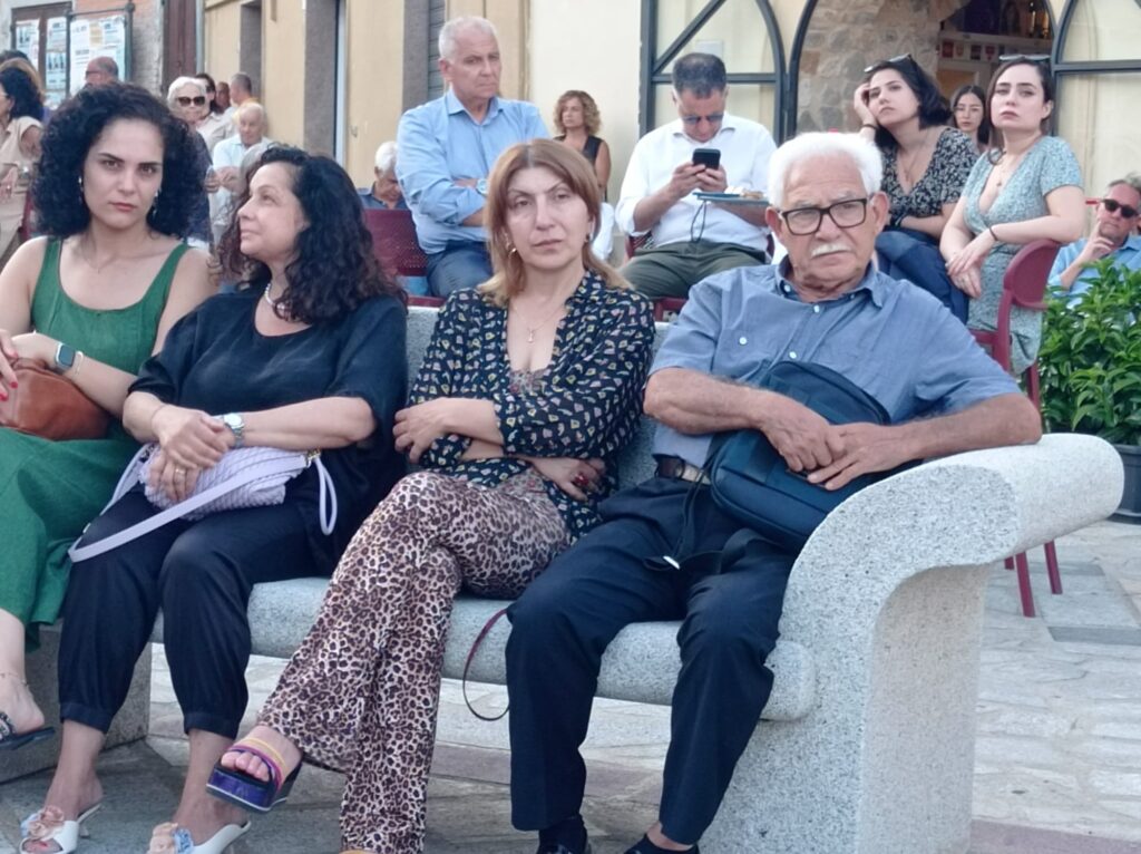 Un tuffo nel passato degli uffici giudiziari a Cropani grazie al libro di Tommaso Stanizzi 6 WhatsApp Image 2025 08 20 at 16.45.23