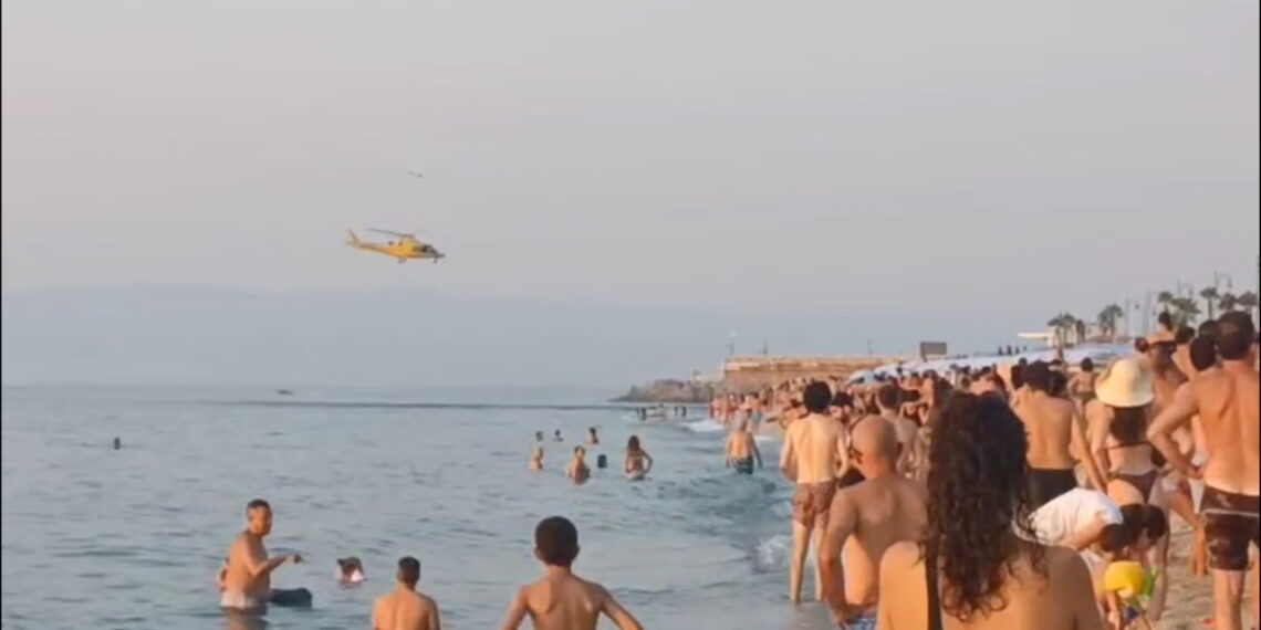 Un morto, un disperso e una donna salvata dall’annegamento nelle acque calabresi (VIDEO)