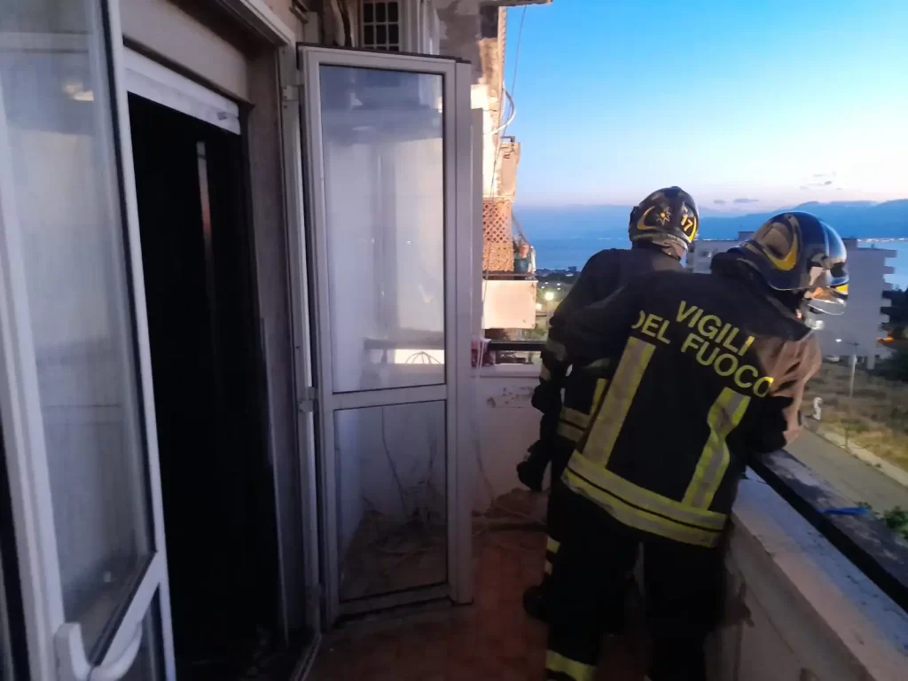 incendio rc arghilla vigili fuoco