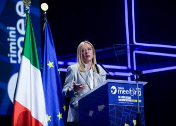 Forum Famiglie Calabria: Bene le parole di Meloni su natalità e famiglia al Meeting di Rimini