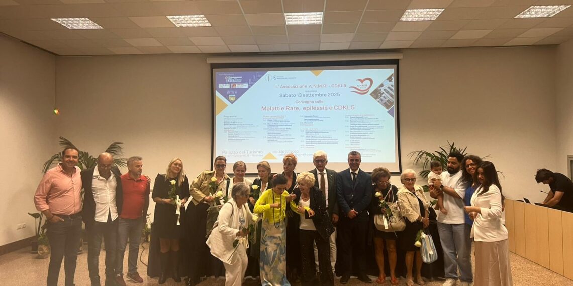 Il Presidente della Provincia di Vibo Valentia a Riccione per il convegno su Malattie rare, epilessia e CDKL5 1 Il Presidente della Provincia di Vibo Valentia a Riccione per il convegno su Malattie rare, epilessia e CDKL5