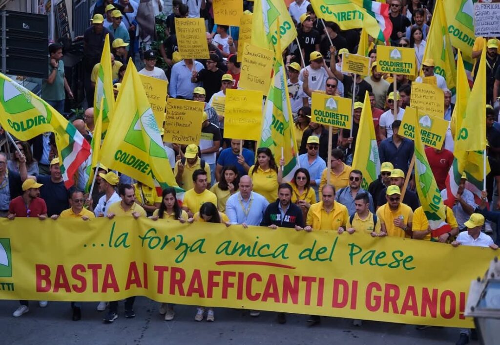 Dirigenti di Coldiretti Calabria in prima fila a Palermo