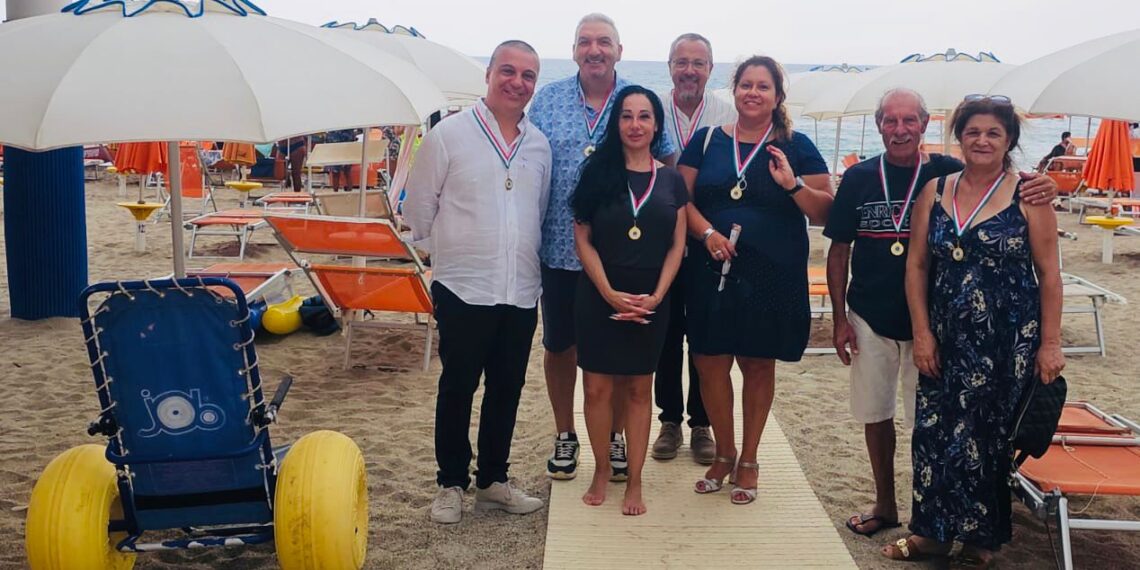 Il Lions Club Squillace Cassiodoro apre l'anno sociale con il service “Il passaggio di Chiara: un mare senza barriere” 1 Il Lions Club Squillace Cassiodoro apre l’anno sociale con il service “Il passaggio di Chiara: un mare senza barriere”