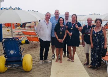 Il Lions Club Squillace Cassiodoro apre l’anno sociale con il service “Il passaggio di Chiara: un mare senza barriere”