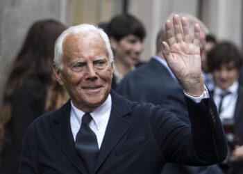 La morte di Giorgio Armani, simbolo della moda italiana nel mondo, un poeta dell’eleganza