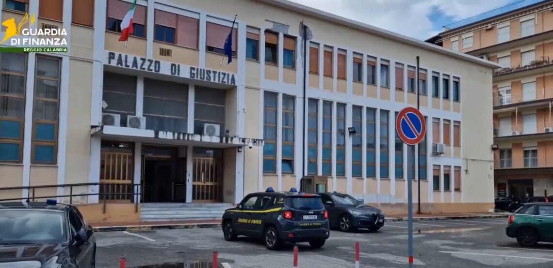 Due medici di base della Locride agli arresti domiciliari e 142 indagati per false certificazioni e truffa allo Stato (VIDEO)