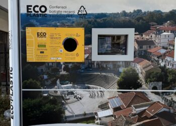 Nuovo mangiaplastica e app con i premi: Jonadi innova la raccolta differenziata