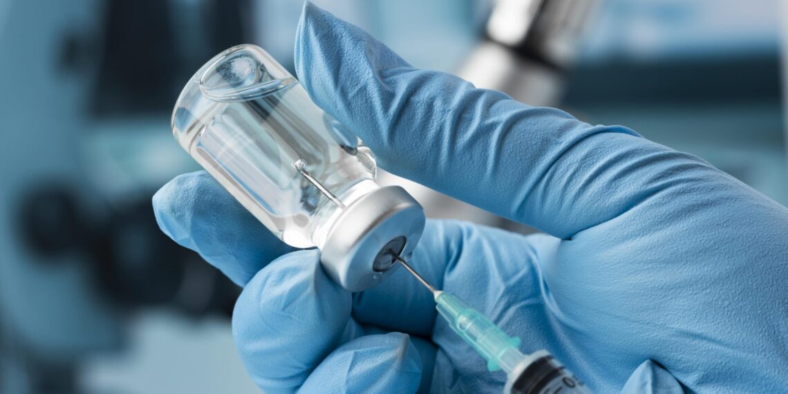 Sanità in Calabria, il piano vaccini parte a rilento per mancanza di medici. Appello al Ministro della Salute