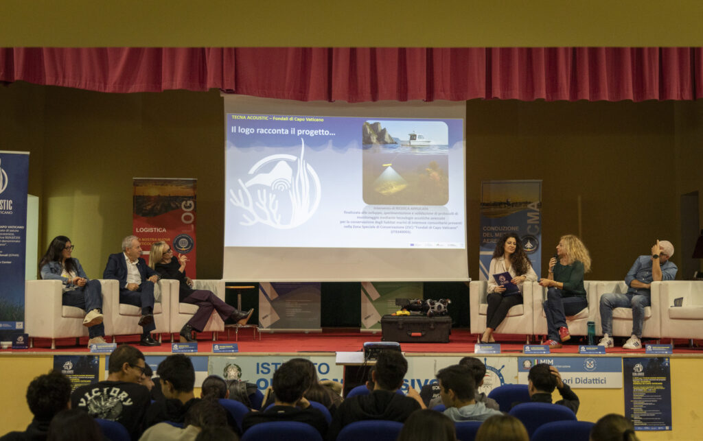Al Nautico di Pizzo, l'Ente Parchi Marini spiega agli studenti come comprendere la biodiversità (VIDEO) 1 073A6725parchimarini 22ottobre