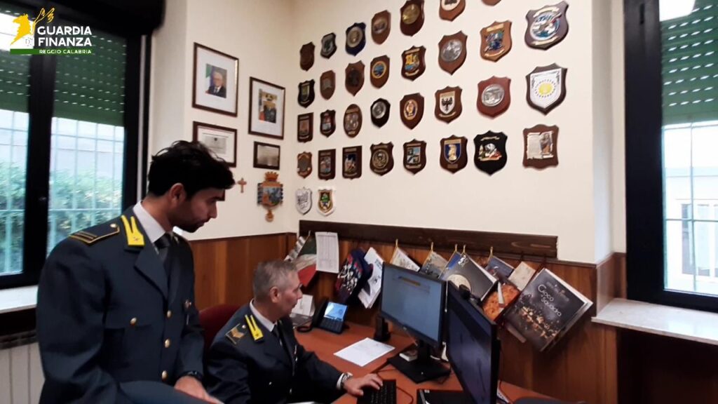 Sequestrati beni per quasi 1 milione di euro nei confronti di un imprenditore della locride (VIDEO) 1 17102025 060157 COMPAGNIA MELITO PS