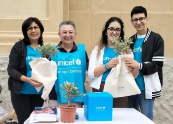 Campagna Ulivo UNICEF 2025: grande successo in tutta Italia. In Provincia di Vibo Valentia vendute oltre 500 piantine 7 Campagna Ulivo UNICEF 2025: grande successo in tutta Italia. In Provincia di Vibo Valentia vendute oltre 500 piantine