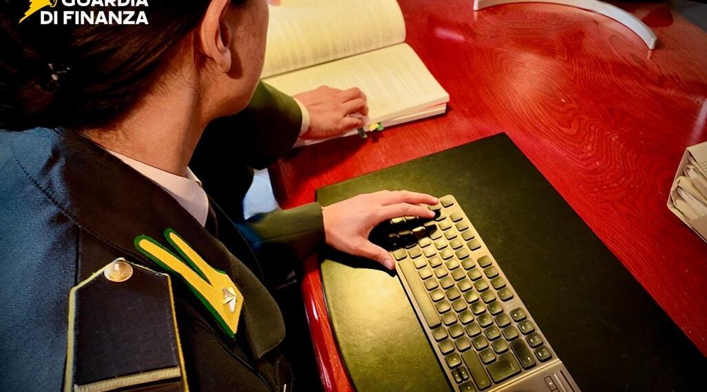 Giovane “influencer” guadagna più di 200.000 euro in due anni, ma non li dichiara al fisco