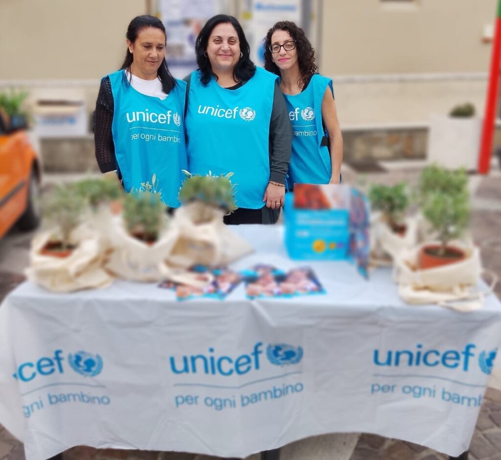 Campagna Ulivo UNICEF 2025: grande successo in tutta Italia. In Provincia di Vibo Valentia vendute oltre 500 piantine 2 4