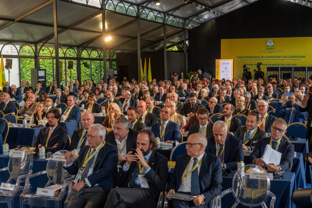 Coldiretti Calabria, la stragrande maggioranza dei calabresi non vuole la riduzione dei fondi PAC 3 FORUM COLDIRETTI 2025 7
