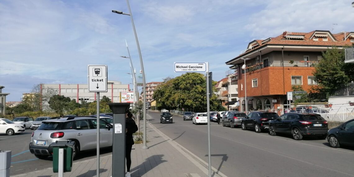 Vibo Valentia, piazza Spogliatore diventa piazza Michael Cuccione