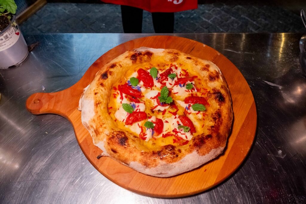 La miglior pizza contemporanea d'Italia è alla Premiata Forneria. Trionfa Antonio D’Angelo orgoglio vibonese ! 4 IMG 8408