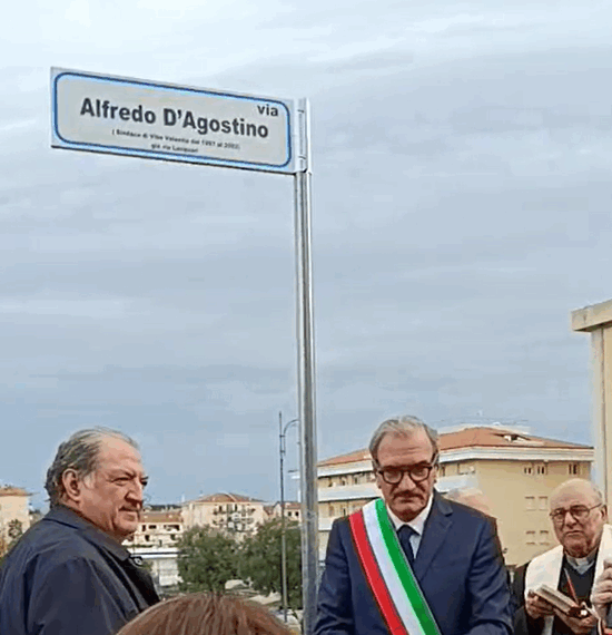 Vibo Valentia ricorda Alfredo D’Agostino, sindaco amato e mai dimenticato, con l’intitolazione di una Via (VIDEO)