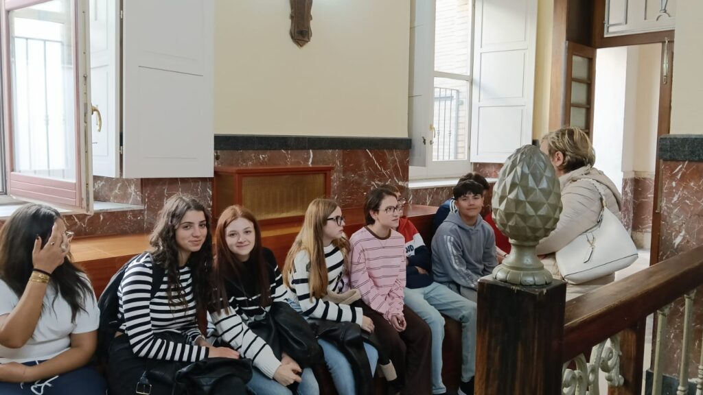 Studenti spagnoli al Comune di Vibo Valentia 1