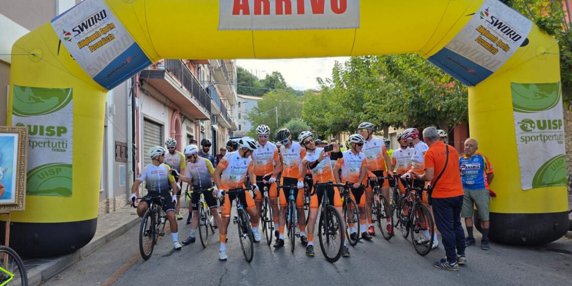 Sport in festa a Monterosso Calabro per la VII edizione del “B.E.C. Madonna del Rosario” (VIDEO) 1 Sport in festa a Monterosso Calabro per la VII edizione del “B.E.C. Madonna del Rosario” (VIDEO)