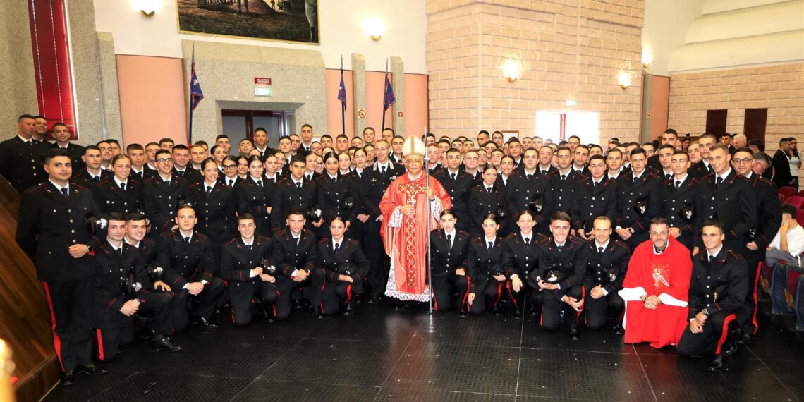 Gli allievi Carabinieri della Scuola di Reggio Calabria hanno ricevuto la Cresima