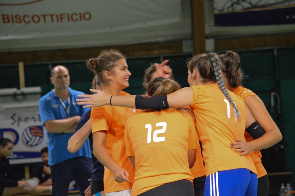 Volley femminile serie B2, il campionato della Todo Sport prende il via in casa contro Palermo (VIDEO) 3 WhatsApp Image 2025 10 07 at 21.01.04