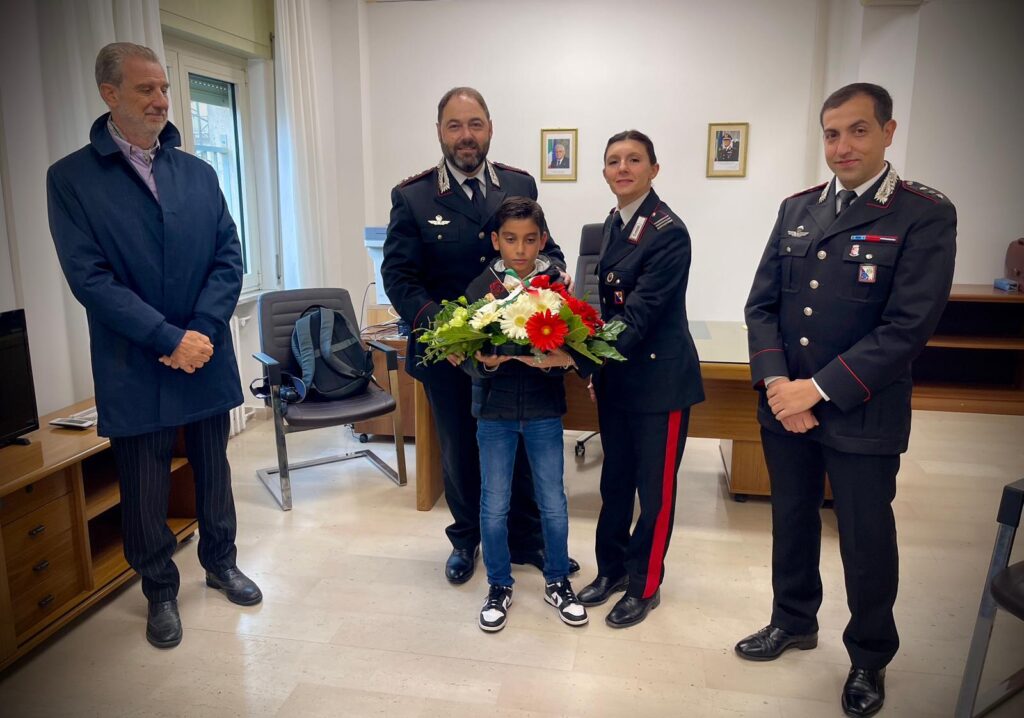 Una delegazione del Convitto Filangeri fa visita al Comando provinciale dei Carabinieri di Vibo Valentia (VIDEO) 5 WhatsApp Image 2025 10 22 at 14.09.02 2