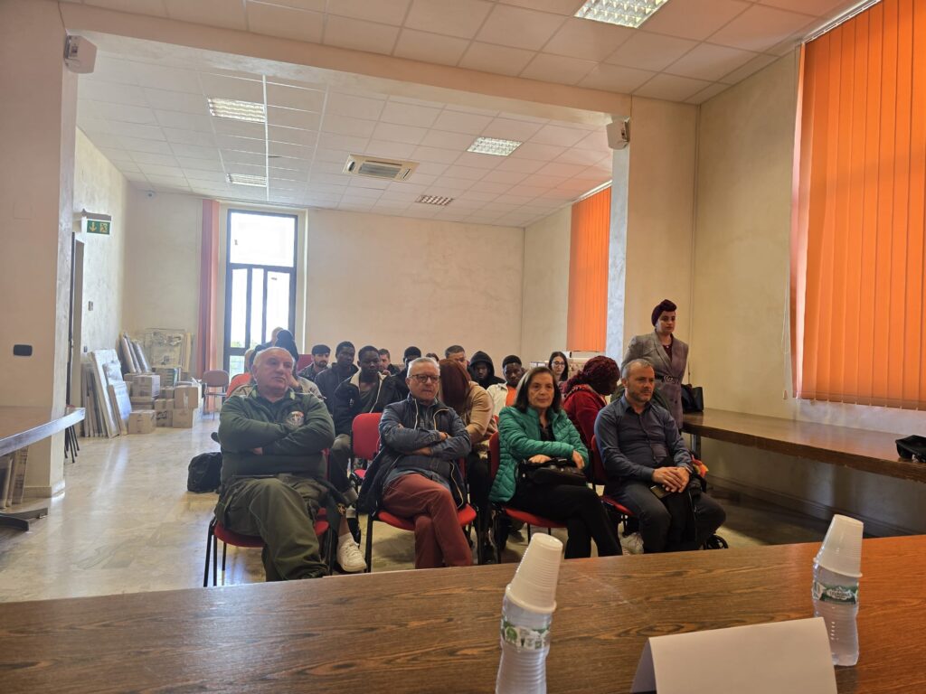 Arena, incontro tra Avis e immigrati ospiti in paese ed a San Gregorio 3 WhatsApp Image 2025 10 28 at 19.27.24