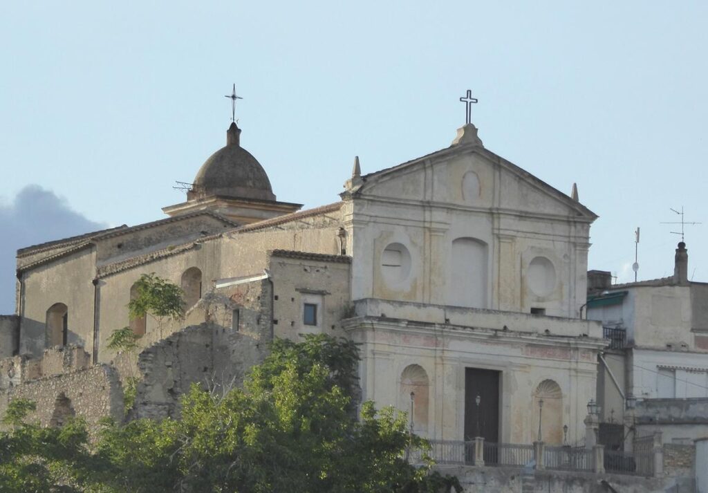 Tentata estorsione della 'ndrangheta alla ditta che restaura la chiesa di Caulonia, la ferma condanna di Libera 1 chiesa del santo rosario a caulonia