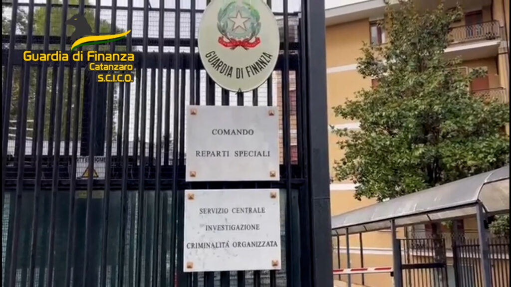 La Guardia di Finanza di Catanzaro confisca beni per oltre un milione di euro (VIDEO) 1 da mettere su dvd.00 00 13 00.Immagine1367