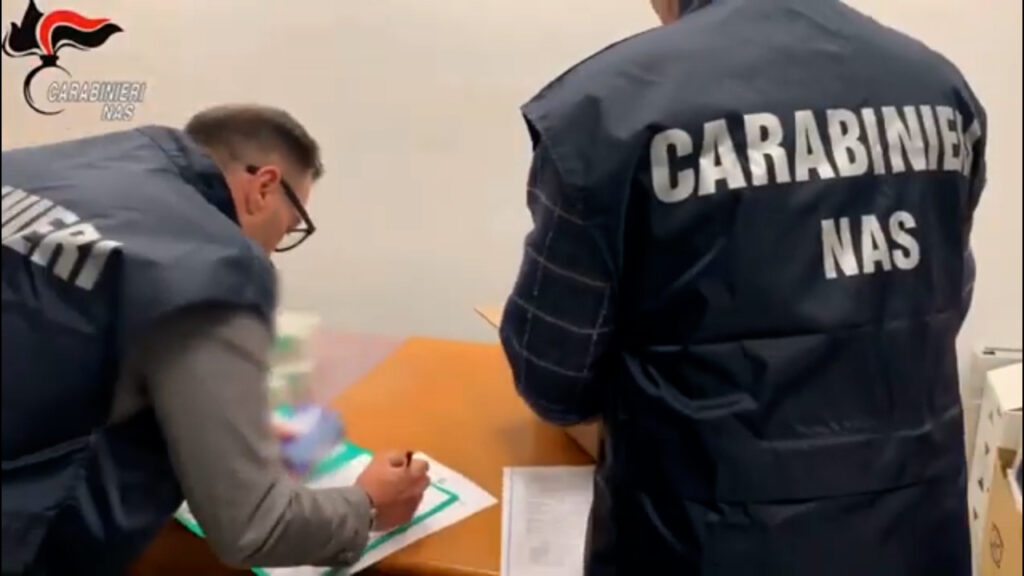 Vendevano farmaci dopanti al mercato nero: 3 arresti a Castrovillari (VIDEO) 1 da mettere su dvd.00 00 24 16.Immagine1361