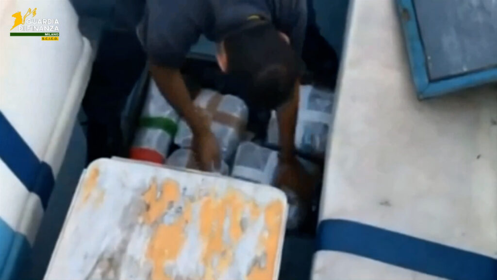 Associazione criminale armata legata alla ‘ndrangheta della locride dedita al traffico internazionale di stupefacenti: 15 arresti (VIDEO) 1 da mettere su dvd.00 00 59 18.Immagine1351