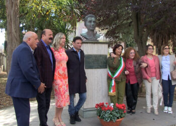 Intitolata una piazza al giovane attore italo canadese di origine vibonese Michael Cuccione (VIDEO) 9 Intitolata una piazza al giovane attore italo canadese di origine vibonese Michael Cuccione (VIDEO)