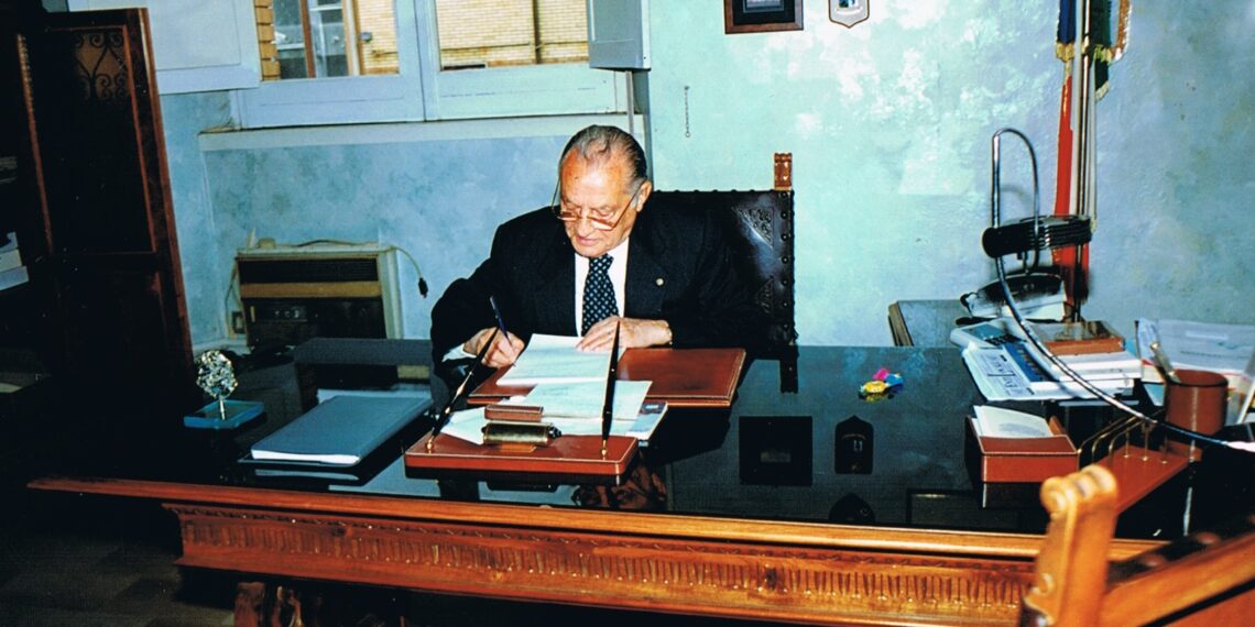 Vibo Valentia rende omaggio all’ex Sindaco Alfredo D’Agostino, amatissimo protagonista di una stagione di rinascita