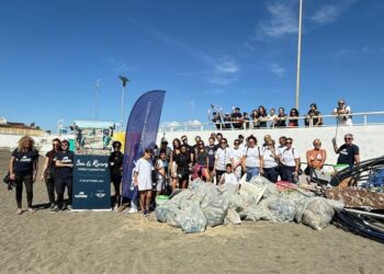 Calabria: rimosse più di 4 tonnellate di plastica e rifiuti dai volontari Plastic Free nell’ultimo weekend
