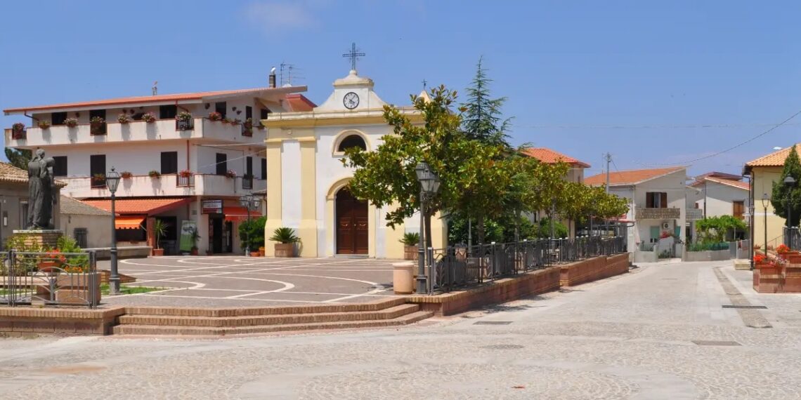 Zambrone, la resa della fiducia: il sistema L’Andolina in bilico tra Comune e Provincia 1 Zambrone, la resa della fiducia: il sistema L’Andolina in bilico tra Comune e Provincia