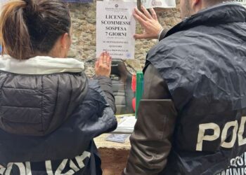 Controlli negli esercizi commerciali che che raccolgono scommesse a Catanzaro