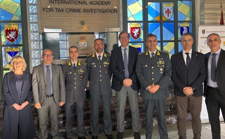 Anche le Fiamme Gialle di Catanzaro hanno partecipato la giornata di studi in collaborazione con la Corte dei Conti