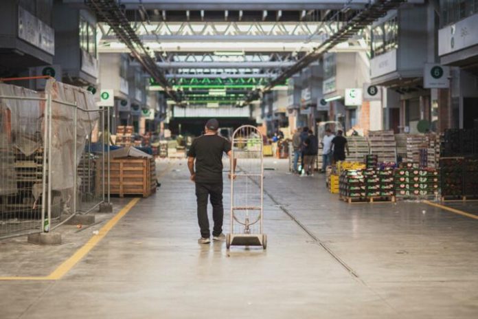 Rapina dell'incasso ad un grossista al Comalca 1 Rapina dell’incasso ad un grossista al Comalca