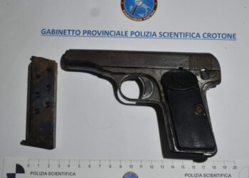 Giovane commerciante arrestato a Crotone dalla Polizia