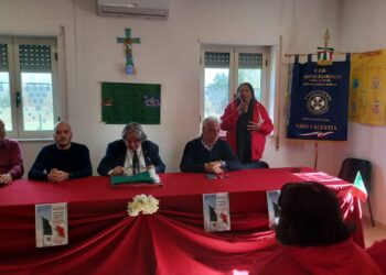 L’UIR di Vibo Valentia regala la Bandiera Italiana all’associazione Il Dono di Jonadi (VIDEO)