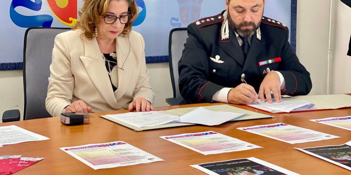 Siglato un protocollo tra Carabinieri e il centro antiviolenza Attivamente Coinvolte (VIDEO)