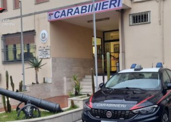 In carcere una madre che abusava sessualmente dei figli minori