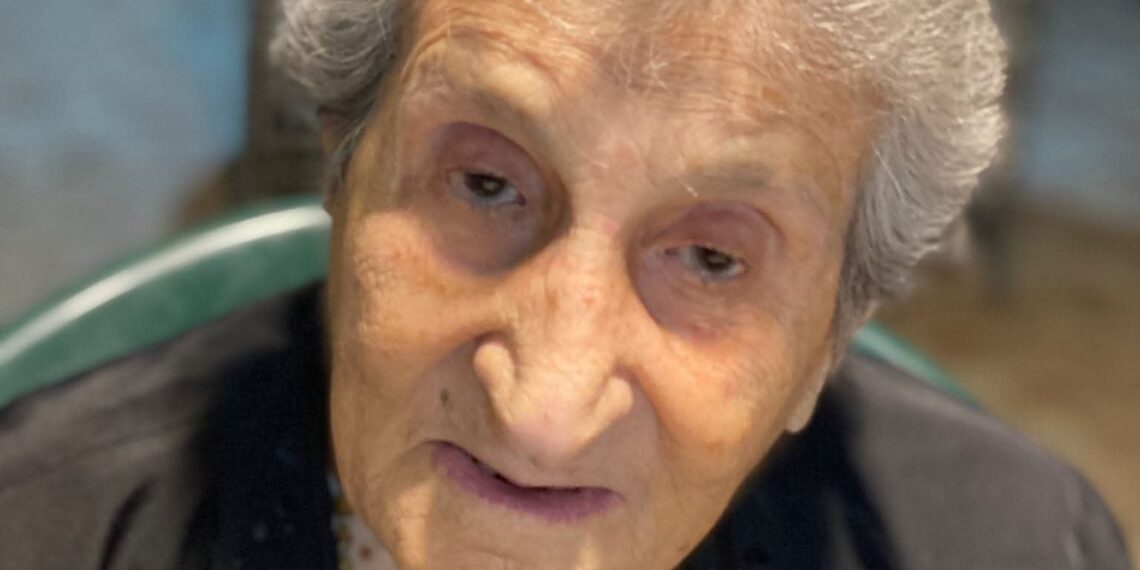 San Calogero ha festeggiato i 105 anni della “nonnina” Cecilia Massara 1 San Calogero ha festeggiato i 105 anni della “nonnina” Cecilia Massara