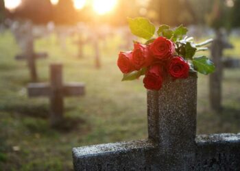 Don Fiorillo, oggi è un giorno di silenzio e di rispetto per il dolore della morte che lacera tutti, credenti e non credenti