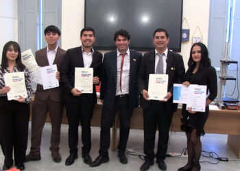 Celebrato al Liceo Scientifico di Tropea l'International Cosmic Day (VIDEO) 9 Celebrato al Liceo Scientifico di Tropea l’International Cosmic Day (VIDEO)