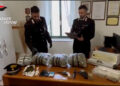I Carabinieri scoprono a Strongoli un magazzino con droga e armi (VIDEO)