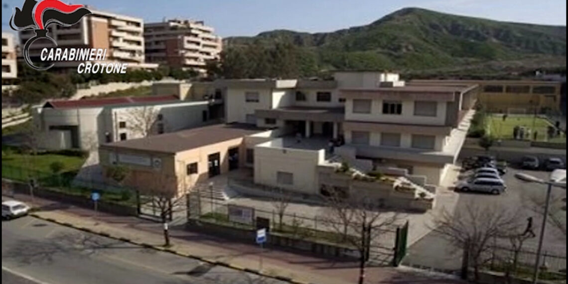 Nuovi sviluppi nell’inchiesta per corruzione nel mondo scolastico di Crotone (VIDEO)
