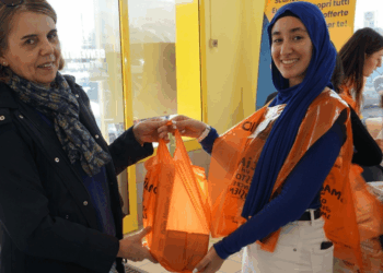 Sabato la 29° Giornata Nazionale della Colletta Alimentare. In Calabria pronti 5.000 volontari 16 Sabato la 29° Giornata Nazionale della Colletta Alimentare. In Calabria pronti 5.000 volontari