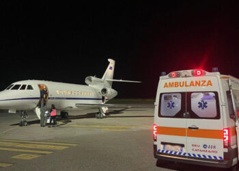 Ancora un volo salvavita da Lamezia Terme a Roma Ciampino