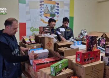Sequestrati nel reggino tremila e cinquecento chilogrammi di fuochi d’artificio (VIDEO)